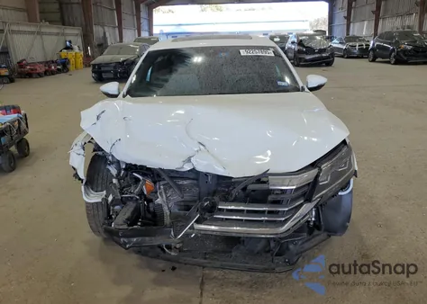 2021 Volkswagen Passat R-Line z USA, uszkodzony, nr VIN 1VWMA7A31MC007783